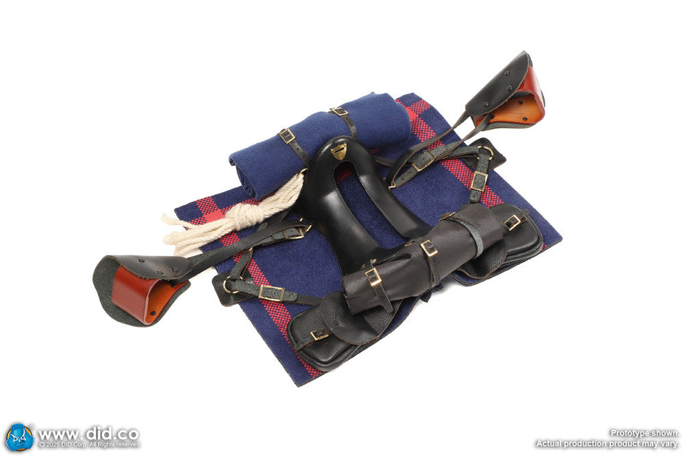 Preventa Figura Caballo de Guerra marrón-rojo (de pie) marca DID E60082 escala 1/6