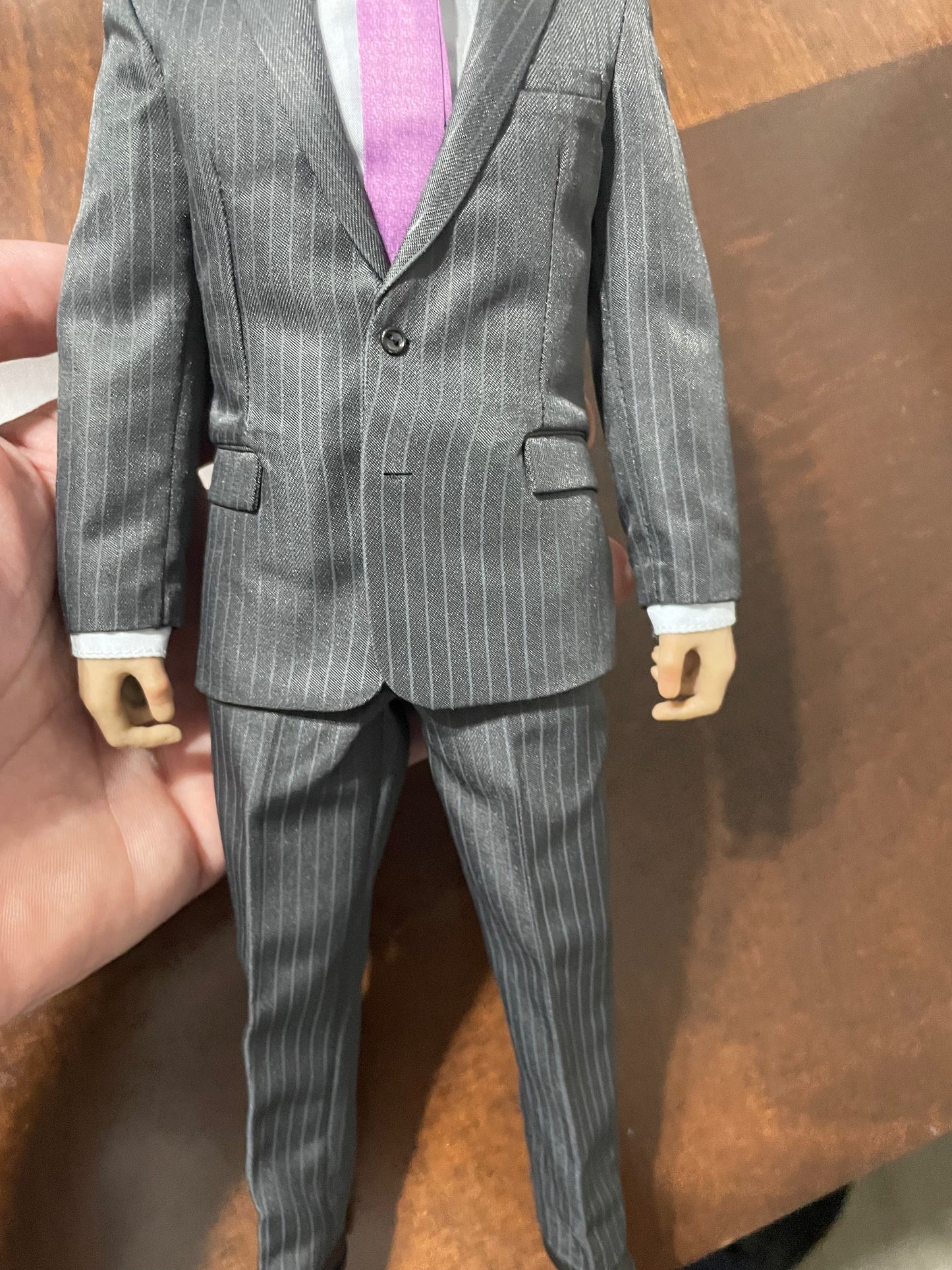 Figura Millionaire marca Kento Studio K001 x EM Custom Studios escala 1/6