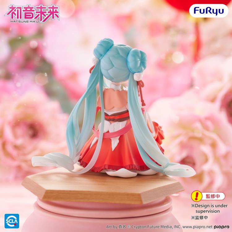 EN STOCK Estatua Hatsune Miku - Noodle Stopper Figure 2026 - Chinese New Year marca FuRyu
