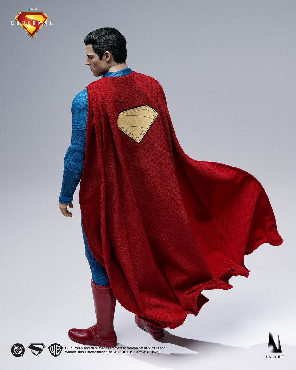 Preventa Figura SUPERMAN (con Krypto) - Superman (2025) marca INART A021 escala 1/6