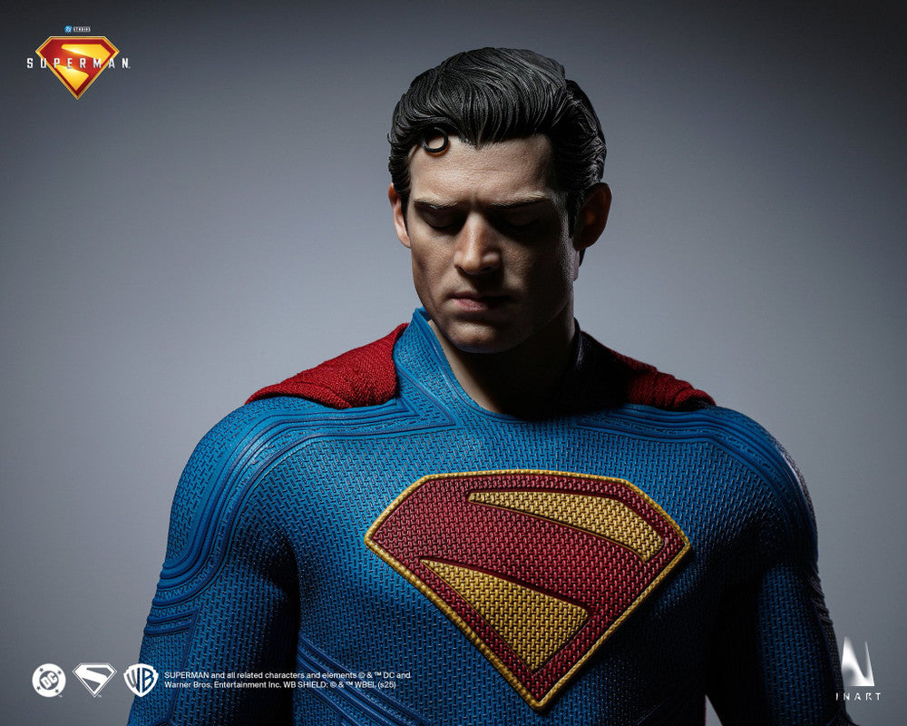 Preventa Figura SUPERMAN (con Krypto) - Superman (2025) marca INART A021 escala 1/6