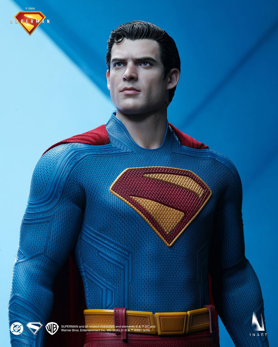 Preventa Figura SUPERMAN (con Krypto) - Superman (2025) marca INART A021 escala 1/6