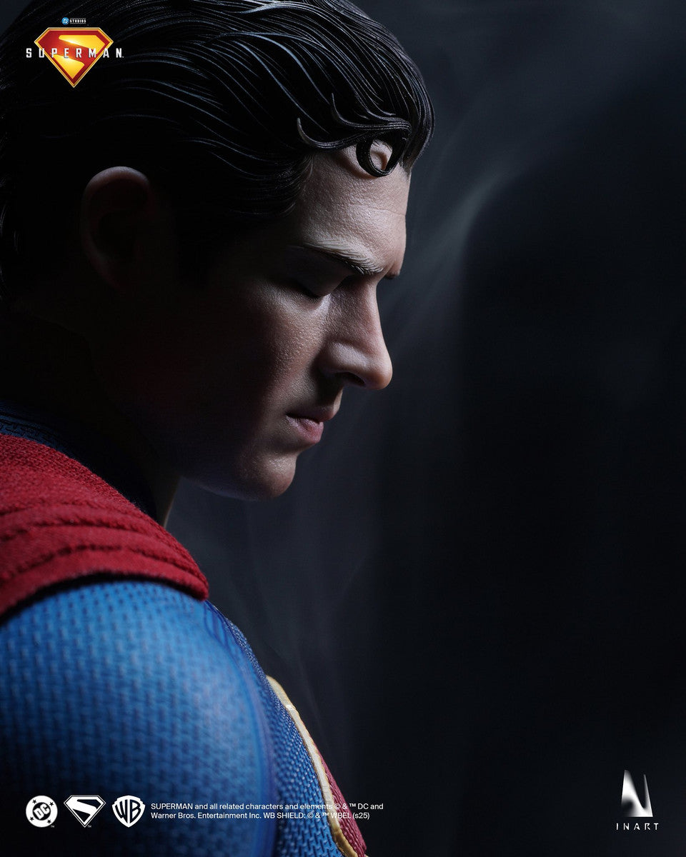 Preventa Figura SUPERMAN (con Krypto) - Superman (2025) marca INART A021 escala 1/6