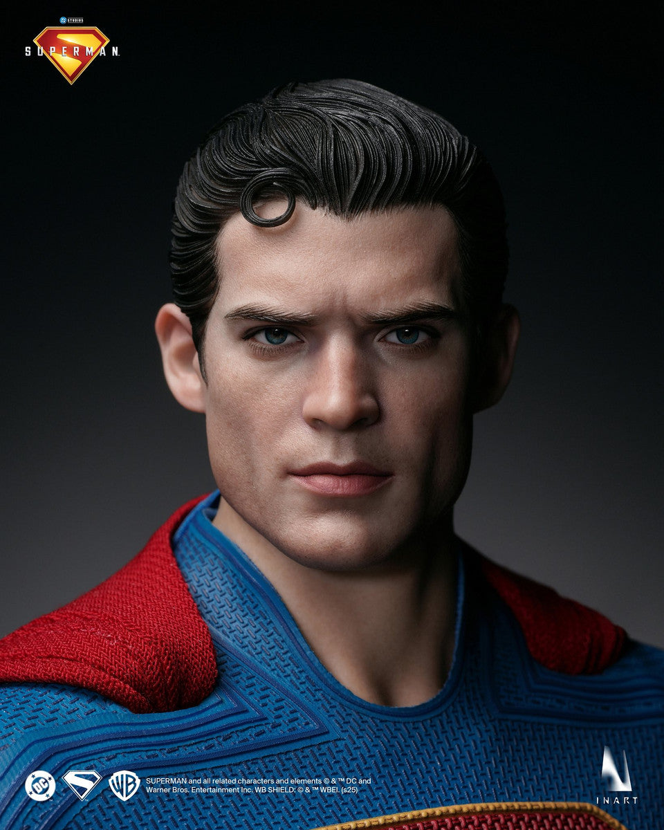 Preventa Figura SUPERMAN (con Krypto) - Superman (2025) marca INART A021 escala 1/6