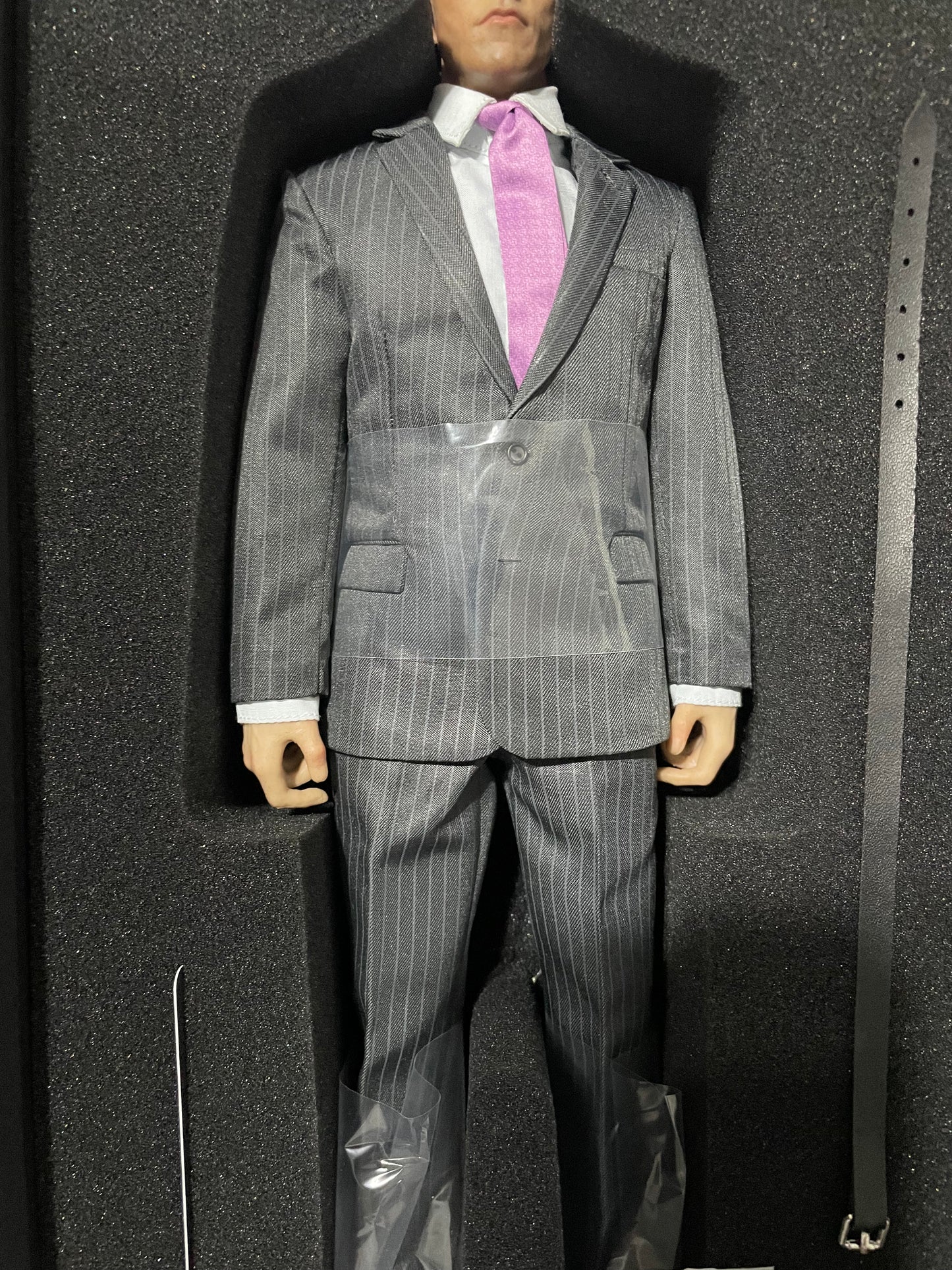 Figura Millionaire marca Kento Studio K001 x EM Custom Studios escala 1/6
