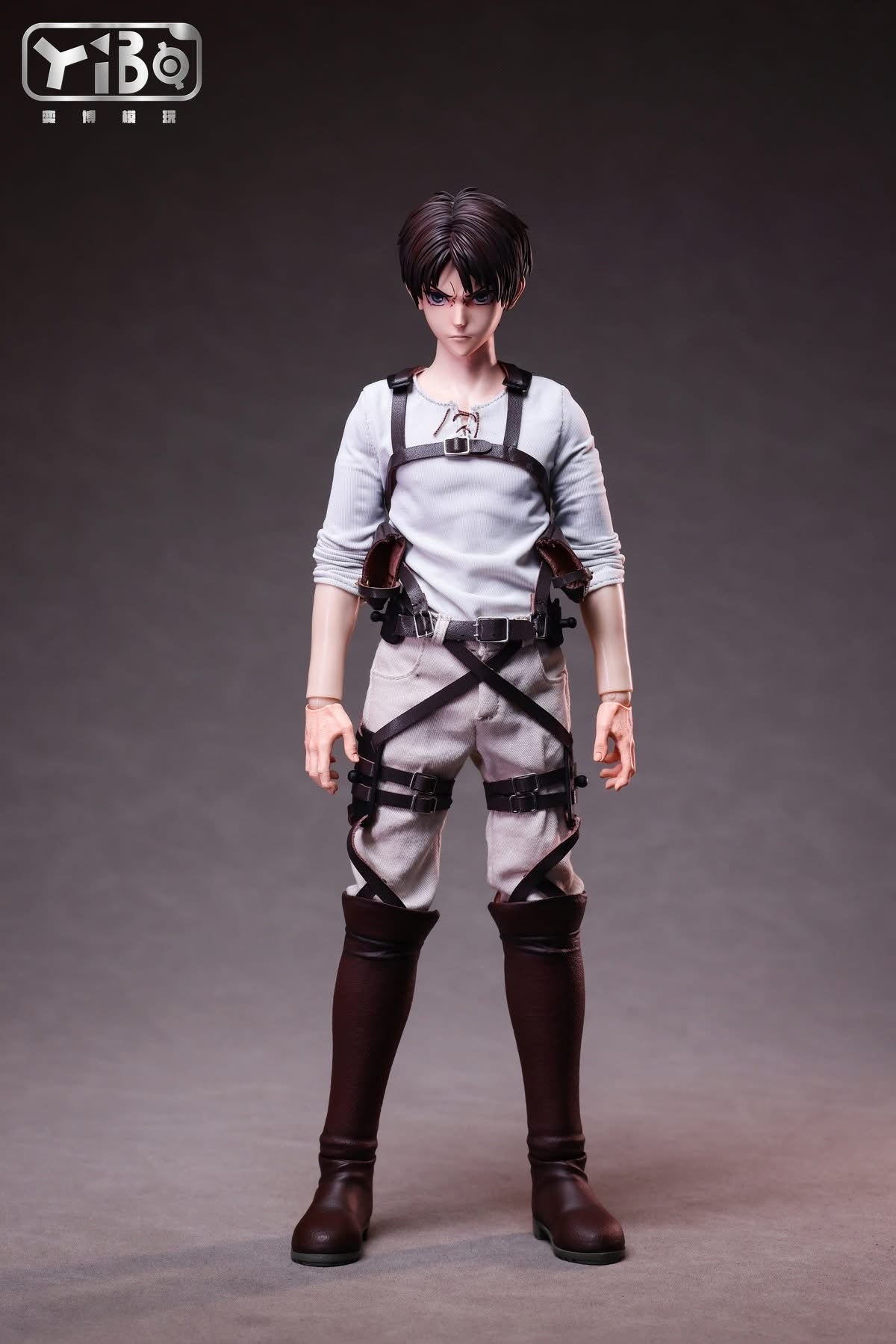 Preventa Figura Eren (pack doble) marca Yibo Toys YB-R2014 escala 1/6