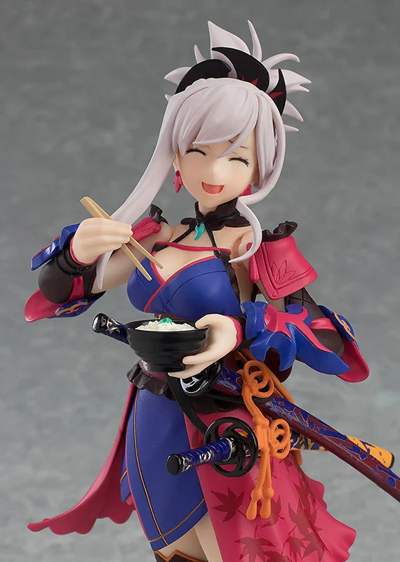 Preventa Figura Saber/Miyamoto Musashi - Fate/Grand Order - Figma No.437 marca Max Factory escala 1/12 (relanzamiento)