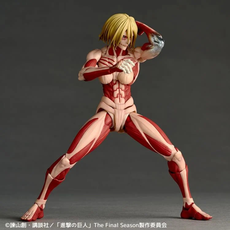 Preventa Figura Female Titan (Annie Leonhart) - Attack on Titan / Shingeki no Kyojin - Amazing Yamaguchi Revoltech marca Kaiyodo NR068 (16 cm)