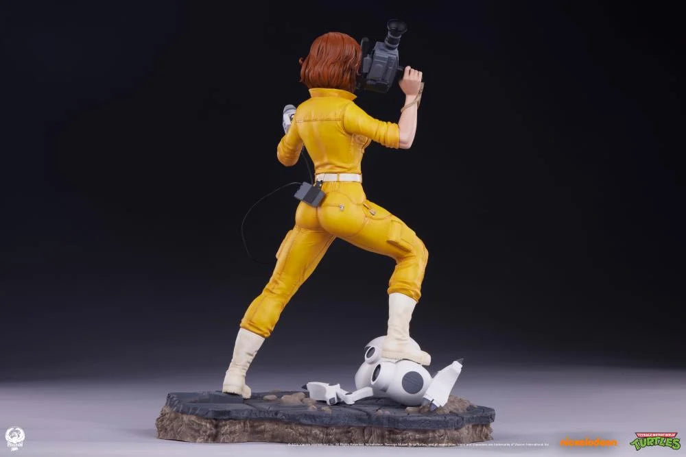 Pedido Estatua April O'Neil - Teenage Mutant Ninja Turtles - Premier Series marca PCS Collectibles escala 1/4