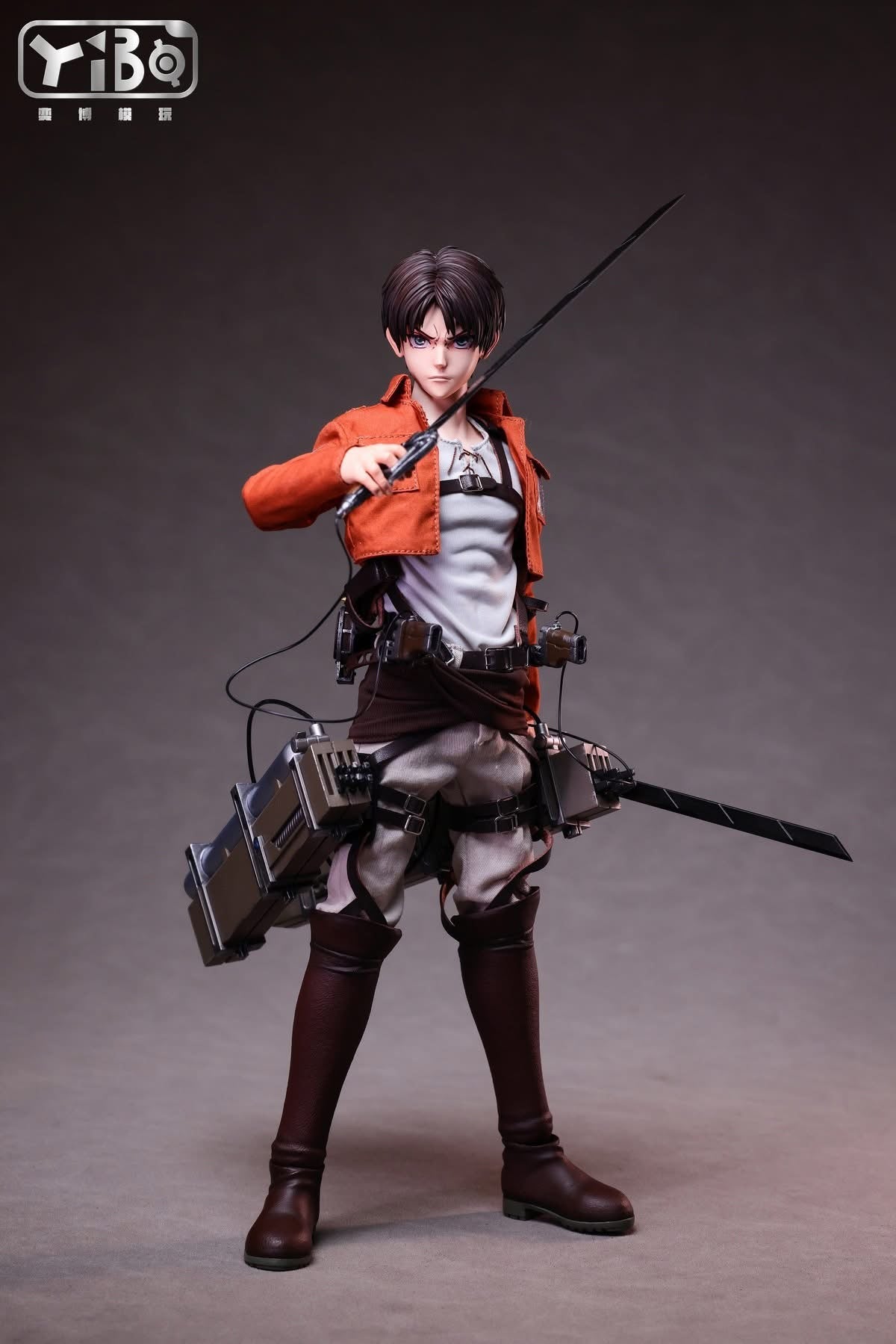 Preventa Figura Eren (pack doble) marca Yibo Toys YB-R2014 escala 1/6