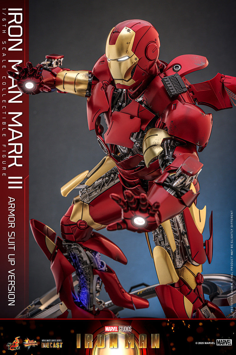 Preventa Figura Man Mark III (Armor Suit Up Version) marca Hot Toys MMS825D72 escala 1/6