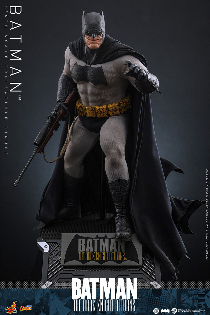 Preventa Figura BATMAN - The Dark Knight Returns marca Hot Toys CMS024 escala 1/6