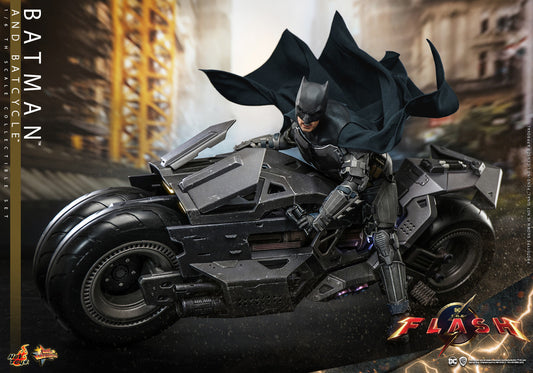Preventa Figura BATMAN con Batcycle - The Flash marca Hot Toys MMS705 escala 1/6