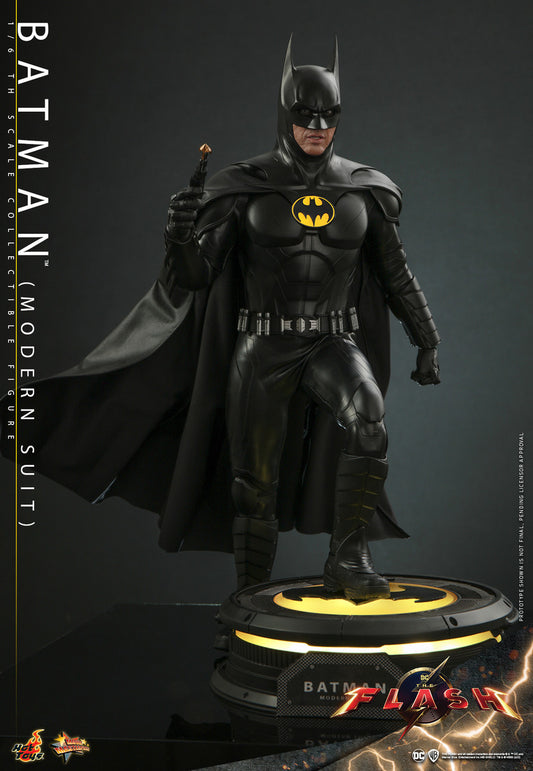 Pedido Figura BATMAN (Modern Suit) - The Flash marca Hot Toys MMS712 escala 1/6