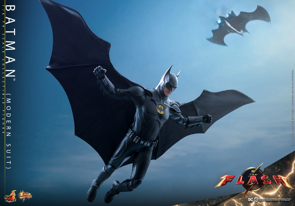 Pedido Figura BATMAN (Modern Suit) - The Flash marca Hot Toys MMS712 escala 1/6