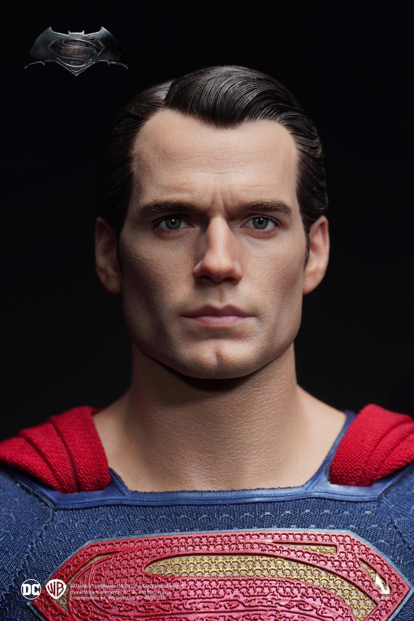 Pedido Figura SUPERMAN - Batman v Superman: Dawn of Justice marca Inart Queen Studios AG007 escala 1/6 (SOLO 1 DISPONIBLE)