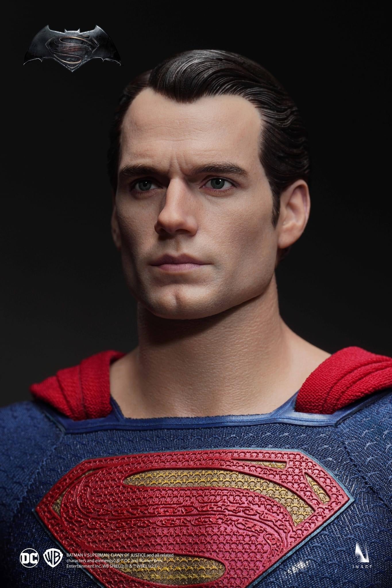 Pedido Figura SUPERMAN - Batman v Superman: Dawn of Justice marca Inart Queen Studios AG007 escala 1/6 (SOLO 1 DISPONIBLE)