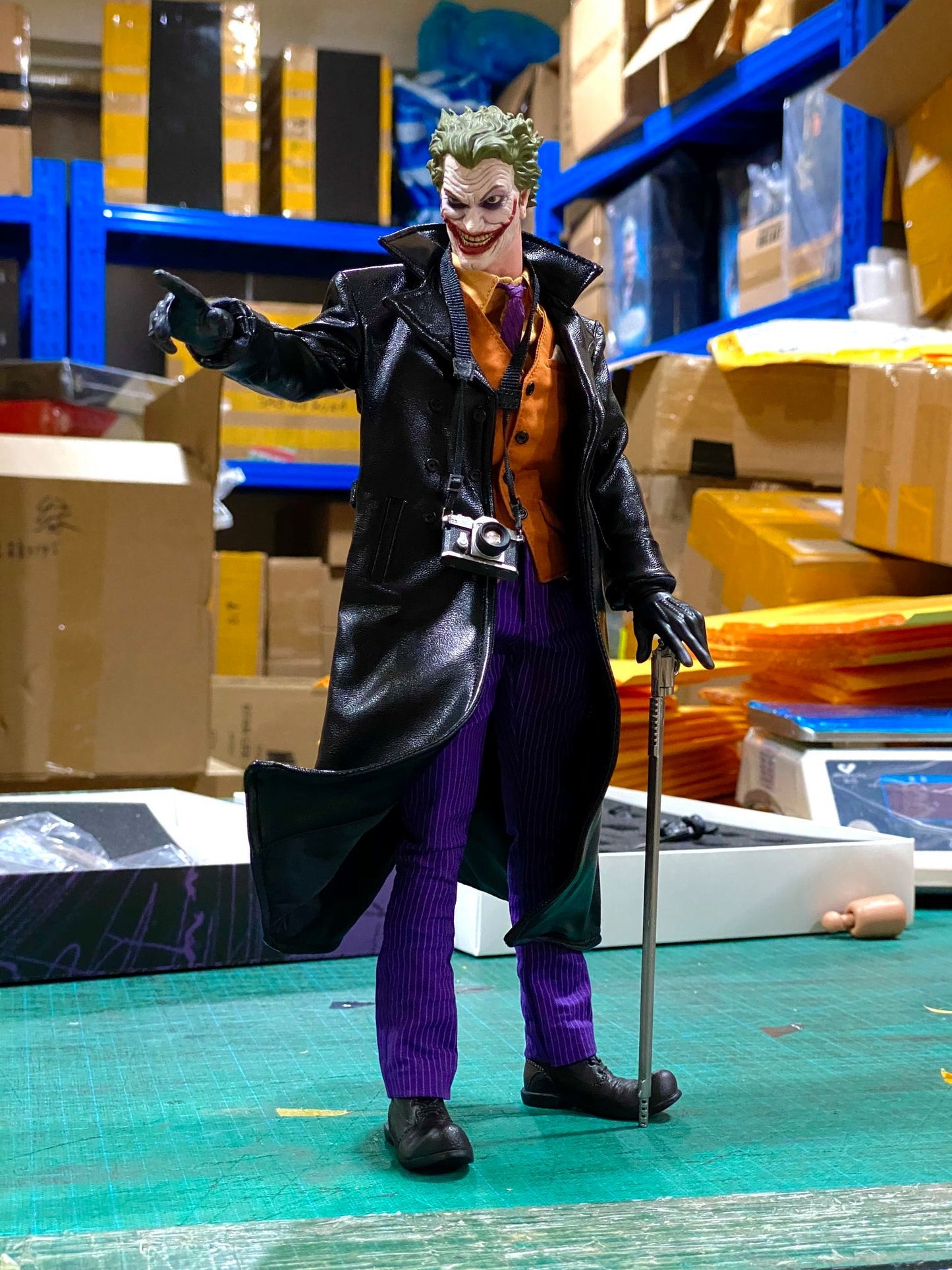 Pedido Set de Ropa Maniac marca Daftoys F01 escala 1/6