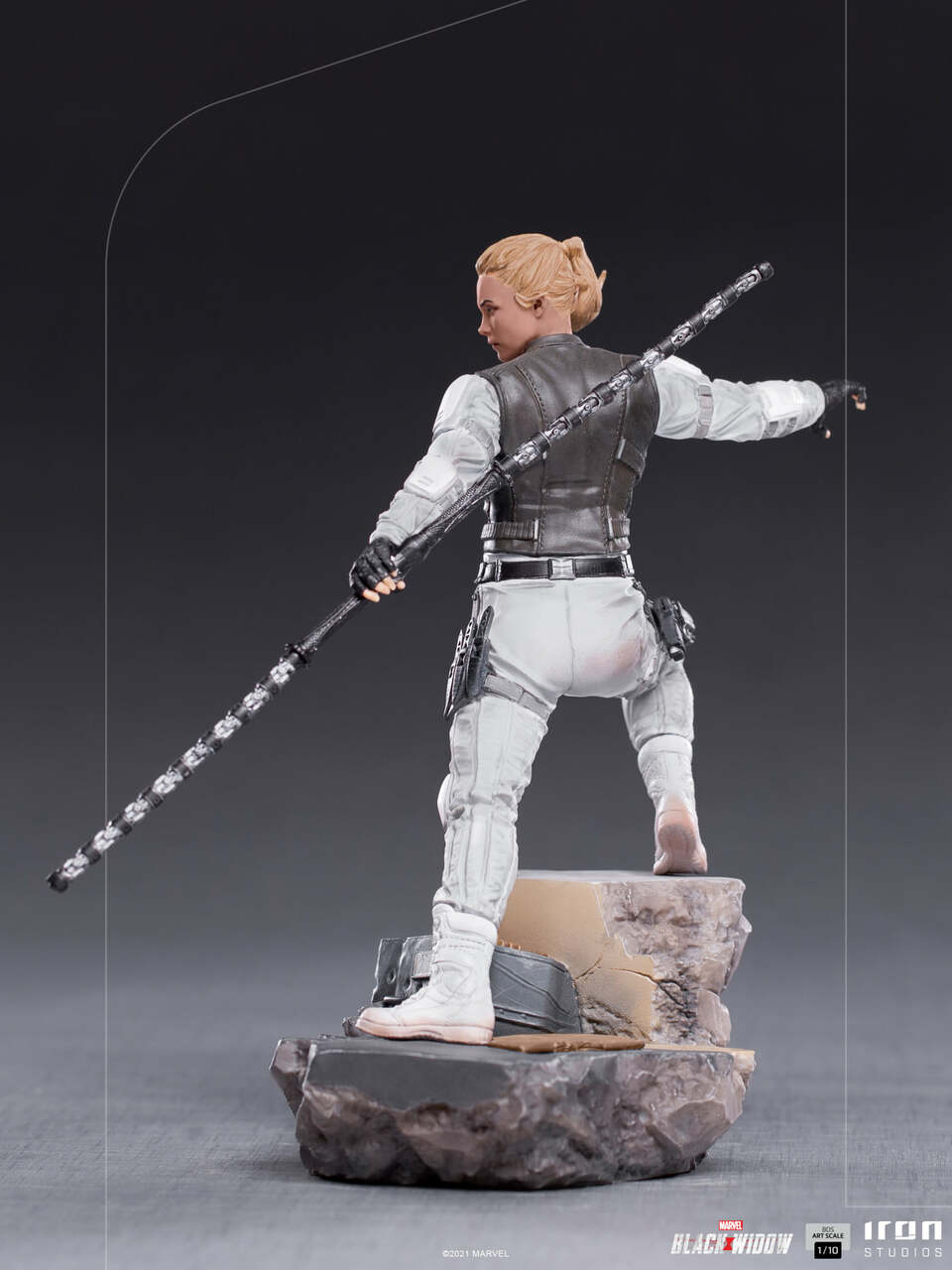 Pedido Estatua Yelena - Black Widow marca Iron Studios BDS escala de arte 1/10
