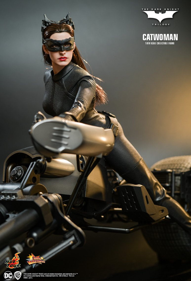 Preventa Figura Catwoman - The Dark Knight Trilogy marca Hot Toys MMS627 escala 1/6