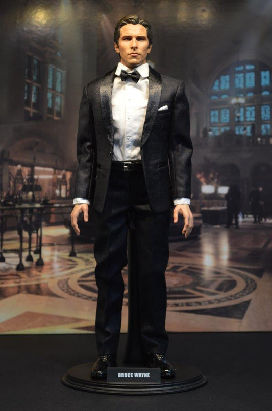 Figura Billionaire con Tuxedo marca EM Custom Studios escala 1/6