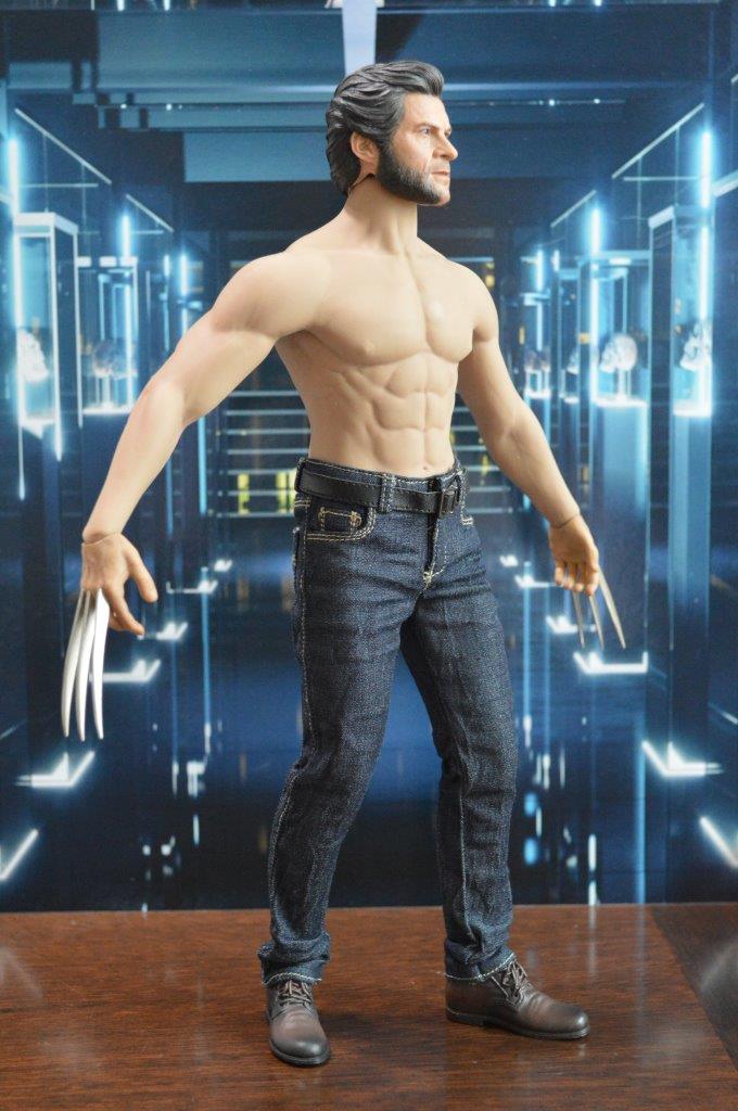 Figura Wolfman Origen marca EM Custom Studios escala 1/6