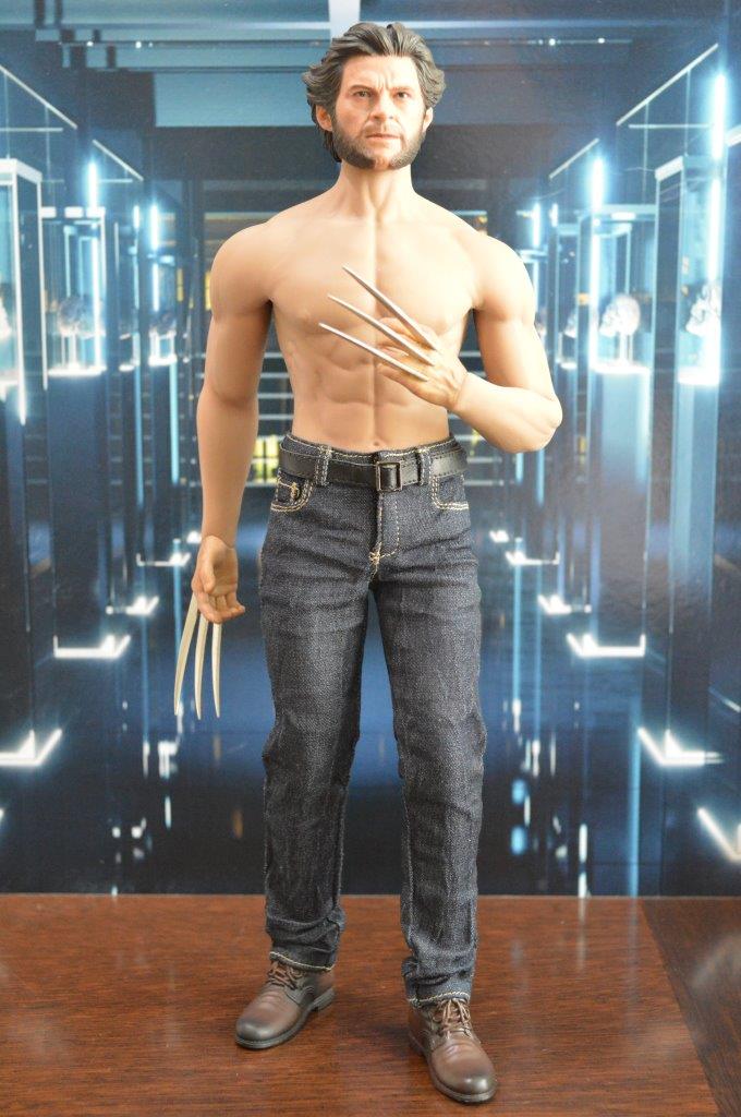 Figura Wolfman Origen marca EM Custom Studios escala 1/6
