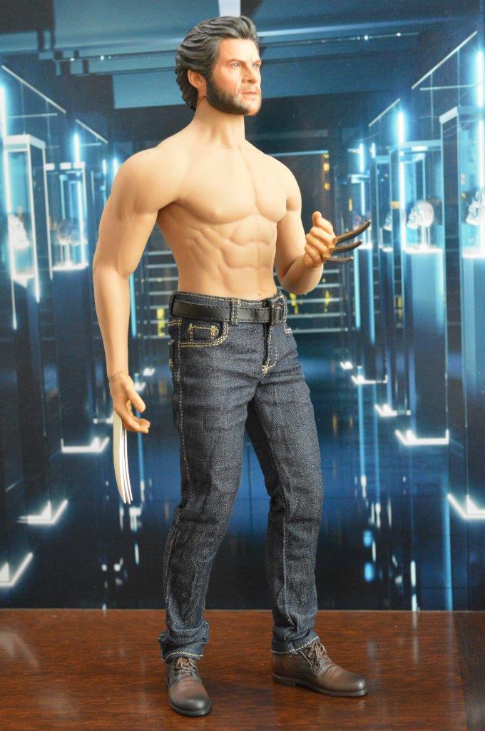Figura Wolfman Origen marca EM Custom Studios escala 1/6