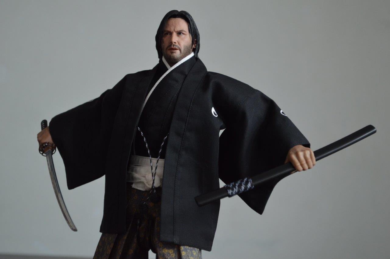 Figura Ronin marca EM Custom Studios escala 1/6