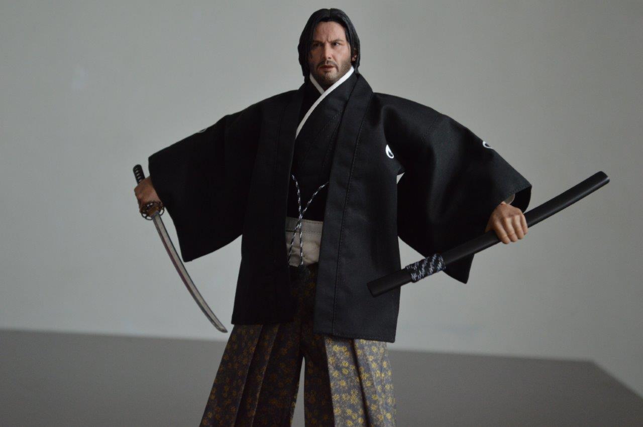 Figura Ronin marca EM Custom Studios escala 1/6