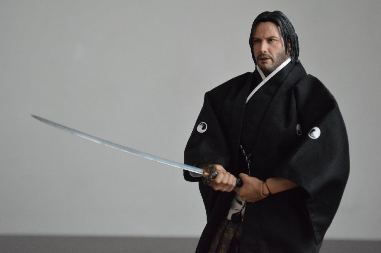 Figura Ronin marca EM Custom Studios escala 1/6