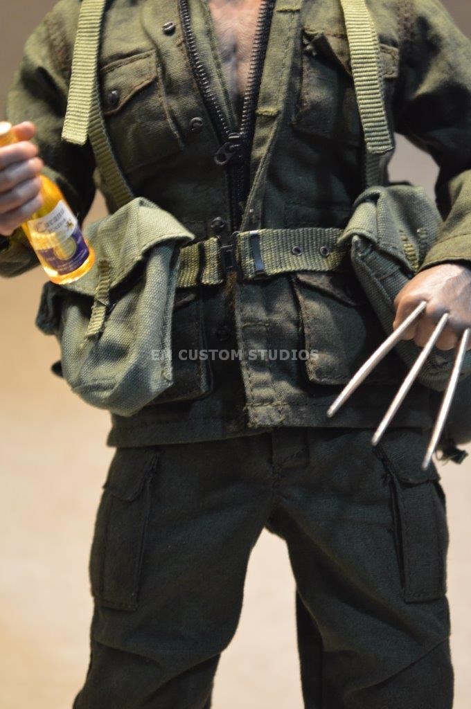 Figura Wolfman con traje militar Vietnam marca EM Custom Studios escala 1/6