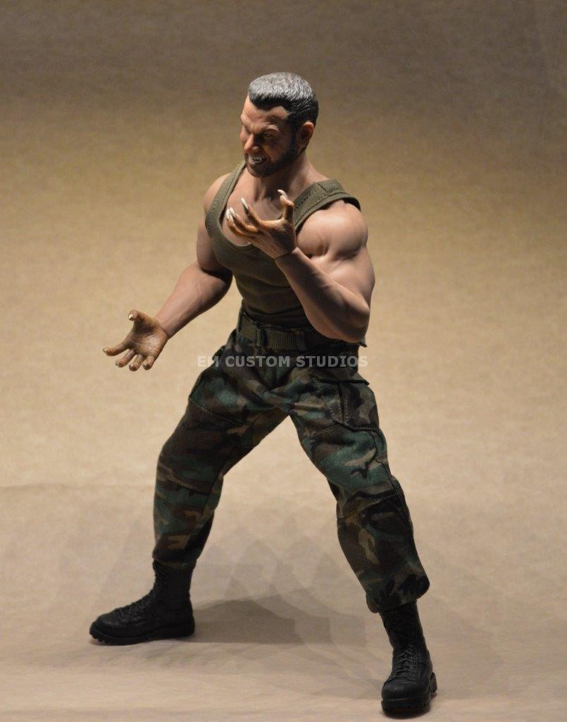 Figura Wolfman Brother con Uniforme Militar marca EM Custom Studios escala 1/6