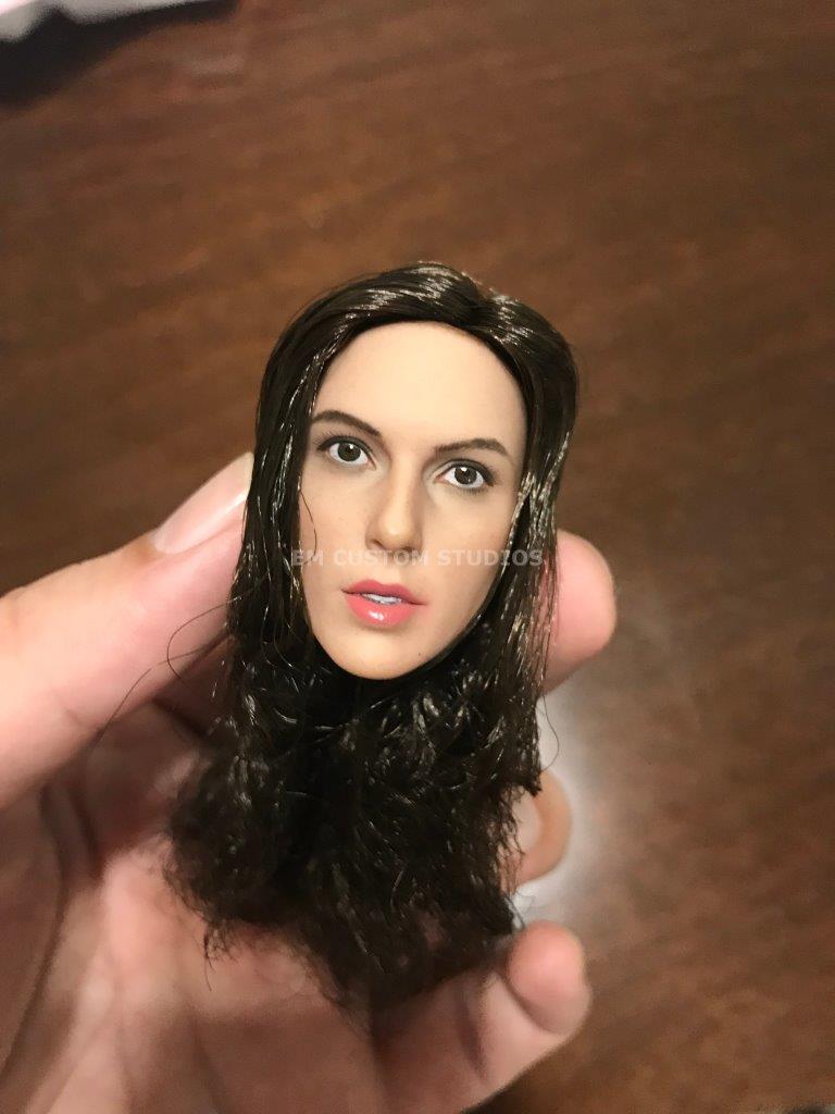 Cabeza Femenina Gal marca custom escala 1/6