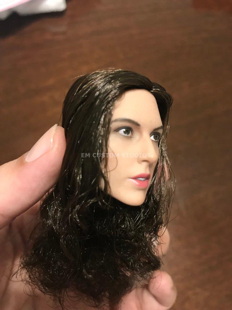 Cabeza Femenina Gal marca custom escala 1/6
