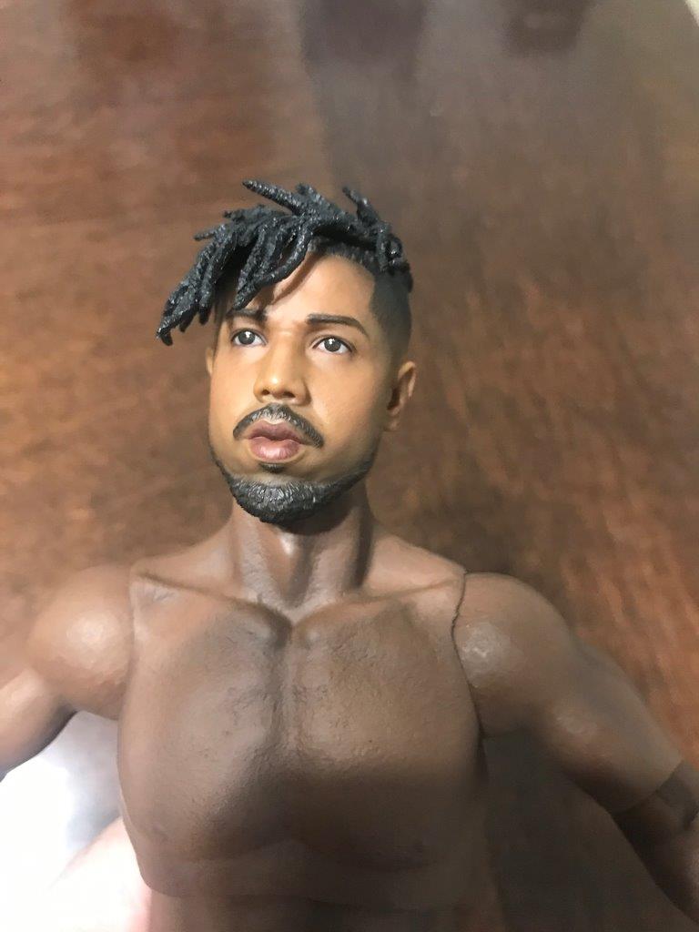Figura Black Killer marca EM Custom Studios escala 1/6