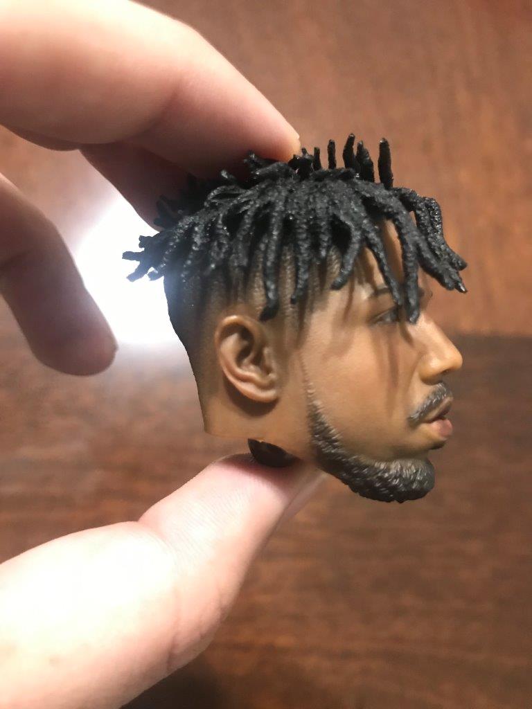 Figura Black Killer marca EM Custom Studios escala 1/6