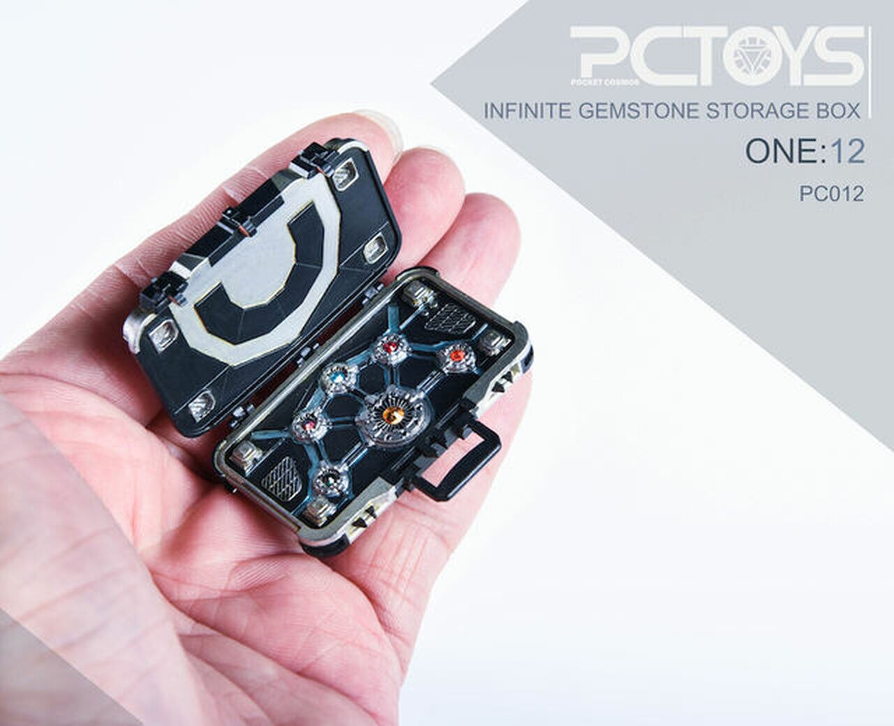 Pedido Accesorio Maletín con Gemas (2 versiones) marca PCToys PC011-PC012 escala 1/6 y 1/12
