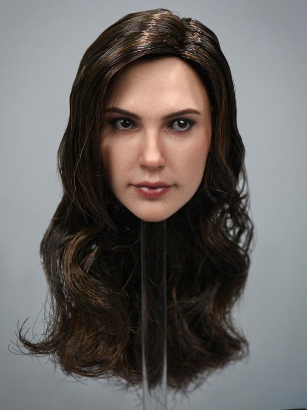 Preventa Cabeza Femenina Gal marca NR Toys NR034 escala 1/6