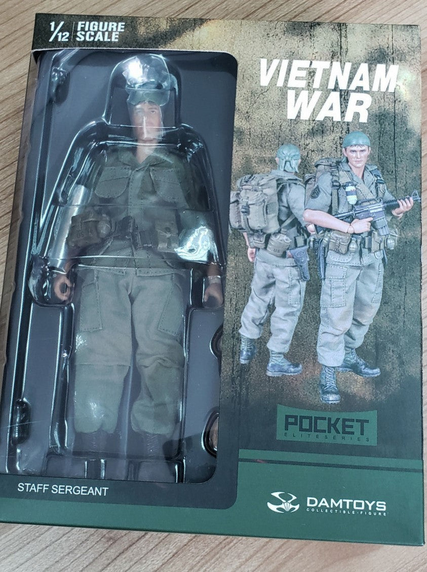 Pedido Figura Army 25th Infantry Division - Private Staff Sergeant marca Damtoys PES006 escala pequeña 1/12