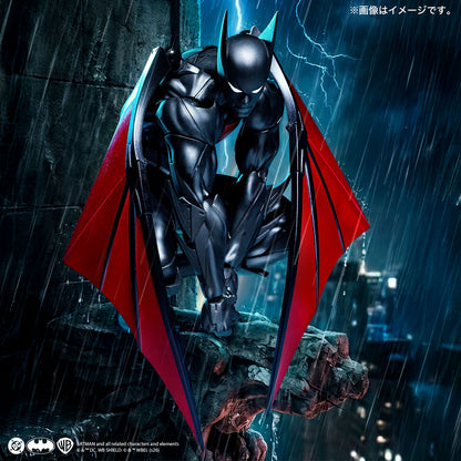 Preventa Figura Batman - Batman Beyond - Amazing Yamaguchi Revoltech marca Kaiyodo NR128 escala 1/12