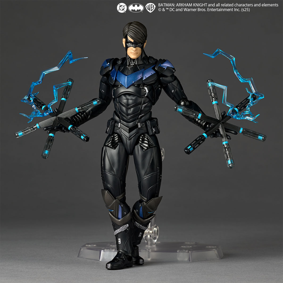 Preventa Figura Nightwing - DC Comics - Amazing Yamaguchi Revoltech marca Kaiyodo NR104 escala 1/12