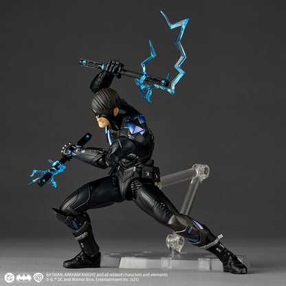 Preventa Figura Nightwing - DC Comics - Amazing Yamaguchi Revoltech marca Kaiyodo NR104 escala 1/12