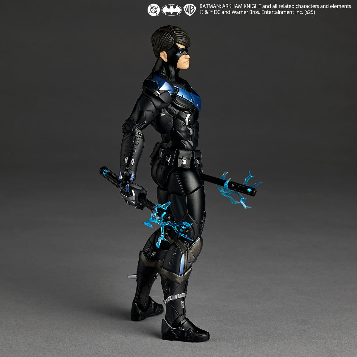 Preventa Figura Nightwing - DC Comics - Amazing Yamaguchi Revoltech marca Kaiyodo NR104 escala 1/12