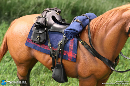 Preventa Figura Caballo de Guerra marrón-rojo (de pie) marca DID E60082 escala 1/6