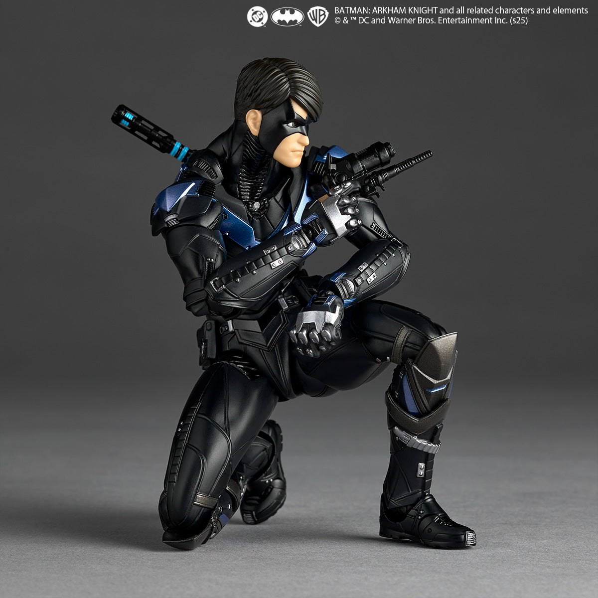 Preventa Figura Nightwing - DC Comics - Amazing Yamaguchi Revoltech marca Kaiyodo NR104 escala 1/12