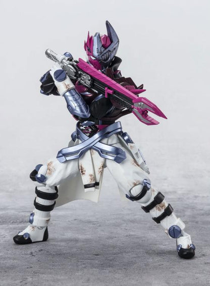 Preventa Figura Valvarad - Kamen Rider Gotchard - S.H.Figuarts marca Bandai Spirits escala pequeña 1/12