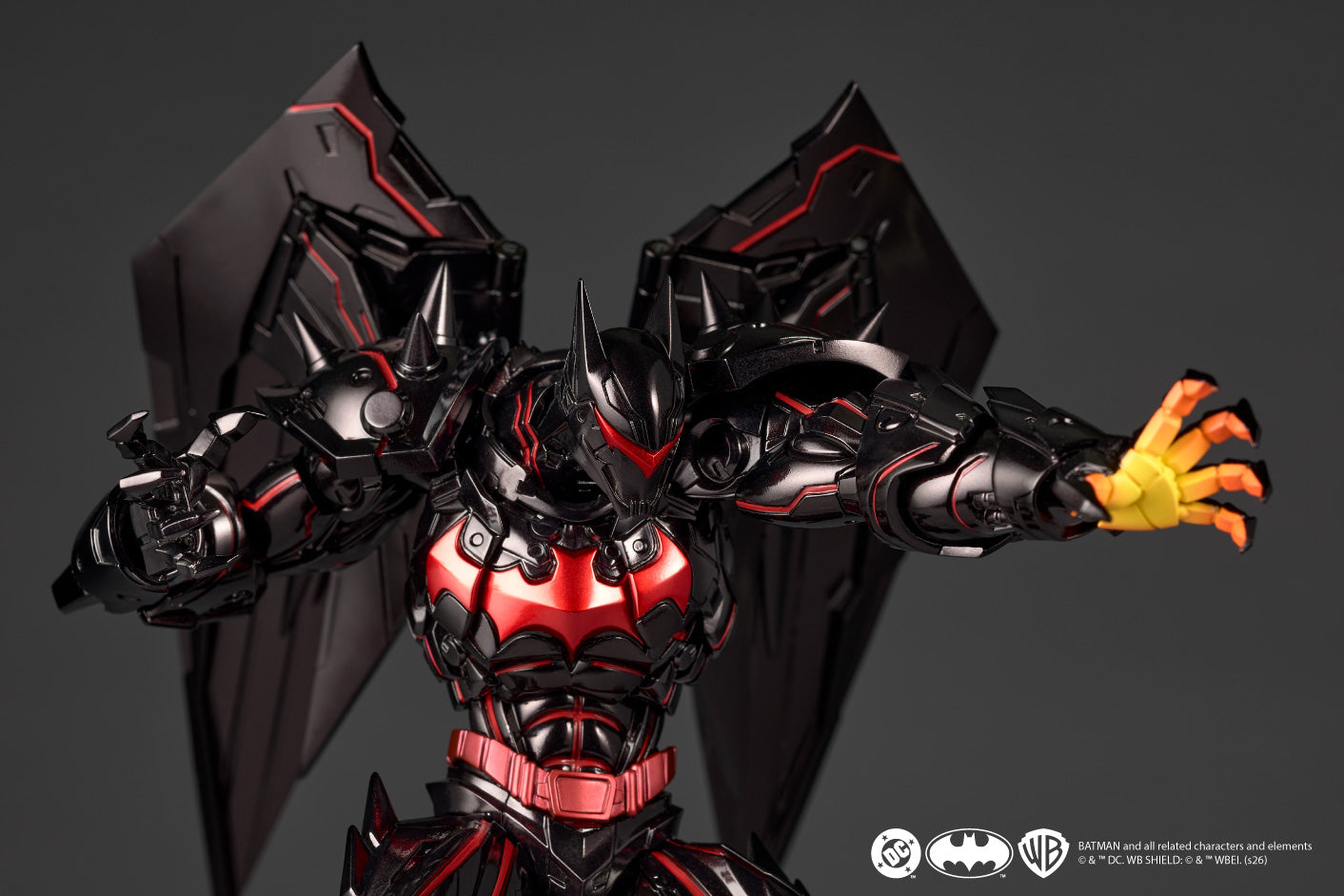 Preventa Figura Hellbat - DC Comics - Amazing Yamaguchi Revoltech marca Kaiyodo NR116 escala 1/12