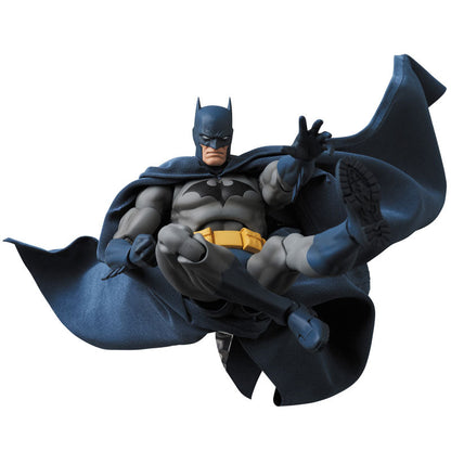 EN STOCK Figura BATMAN - Batman: Hush - Mafex No. 105 marca Medicom Toy escala 1/12