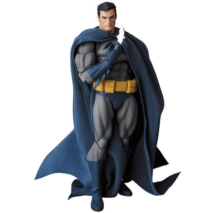 EN STOCK Figura BATMAN - Batman: Hush - Mafex No. 105 marca Medicom Toy escala 1/12
